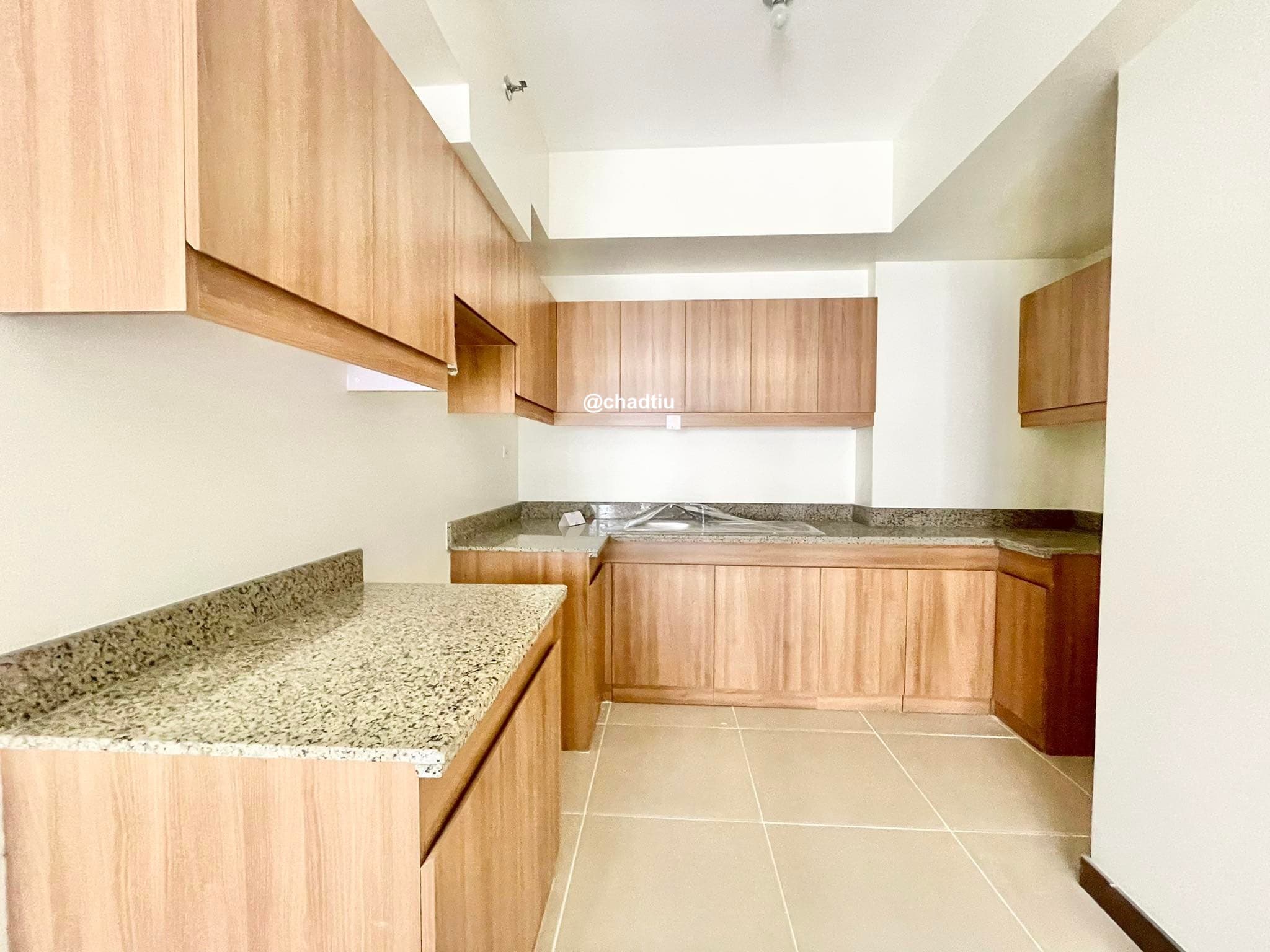 Prisma Residences 3 Bedroom with Parking for SALE near BGC and Ortigas