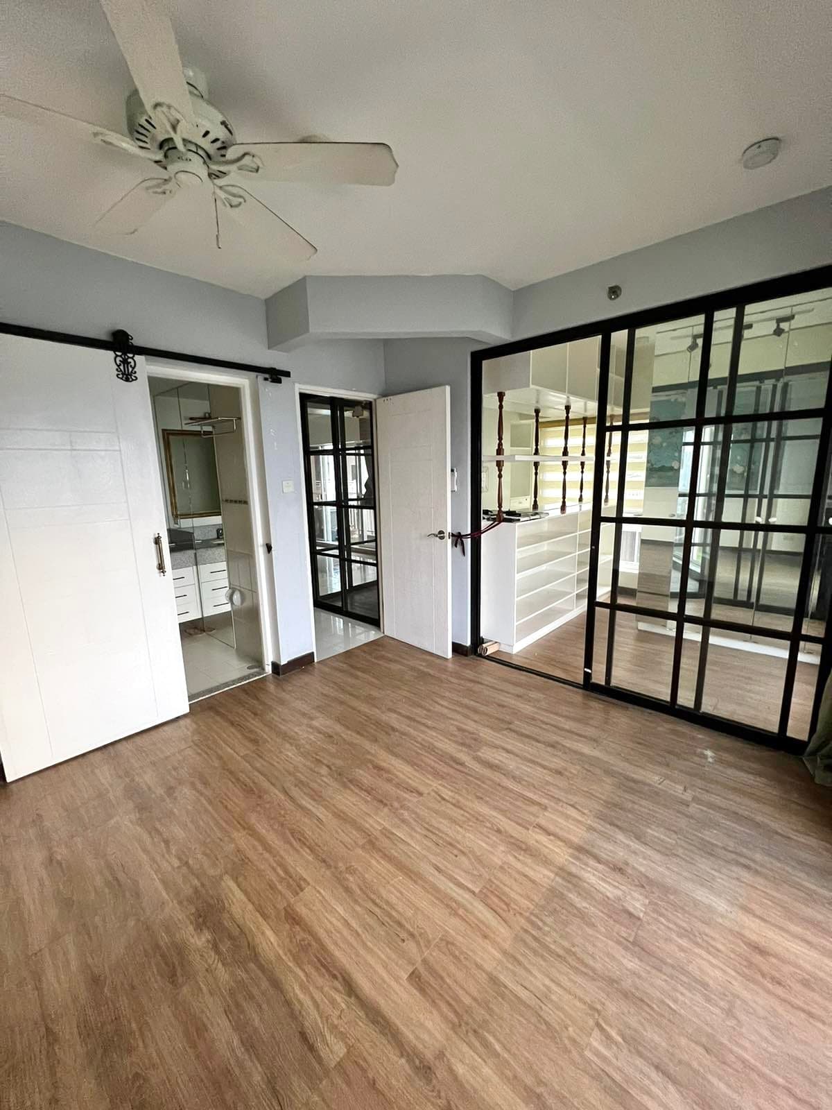 Lumiere Residences 3BR Three Bedroom with Tandem Parking near BGC and Ortigas FOR SALE SC189