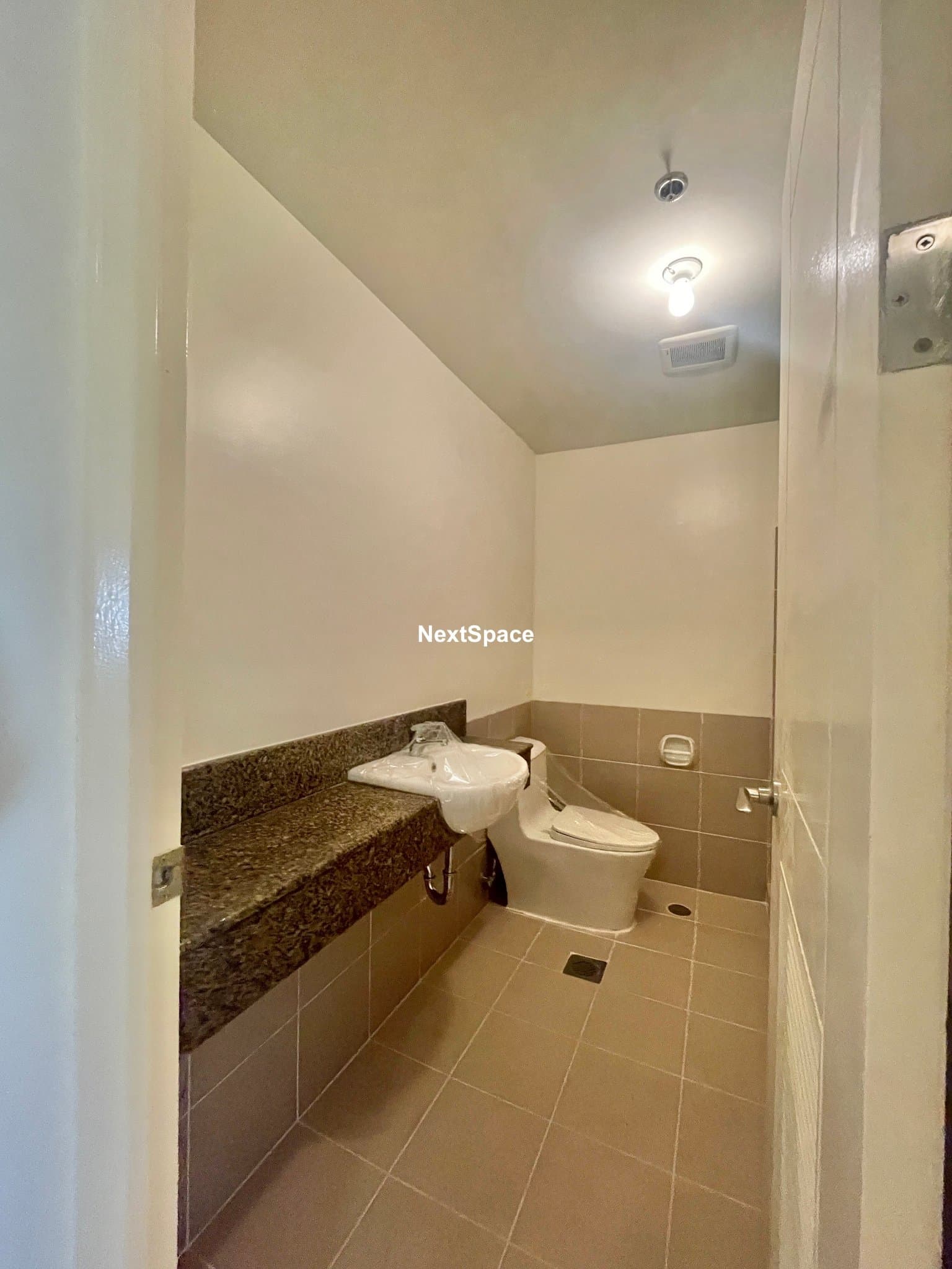 Kai Garden 2BR Two Bedroom Unit FOR SALE WC275