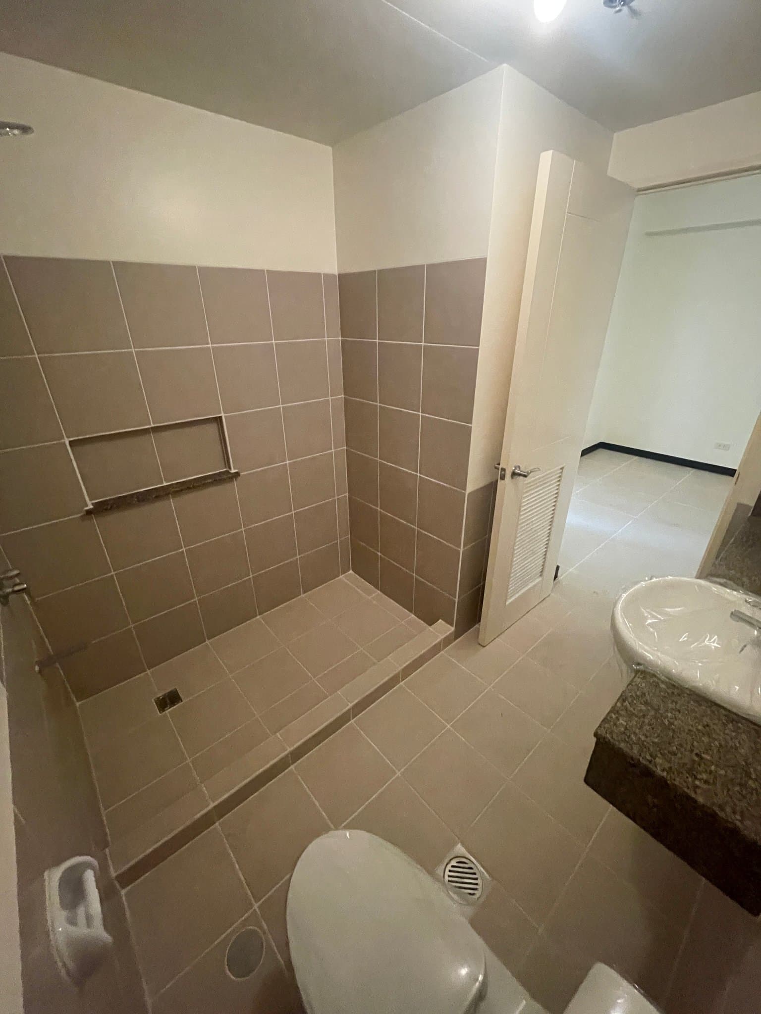 Kai Garden 2BR Two Bedroom Unit FOR SALE WC275