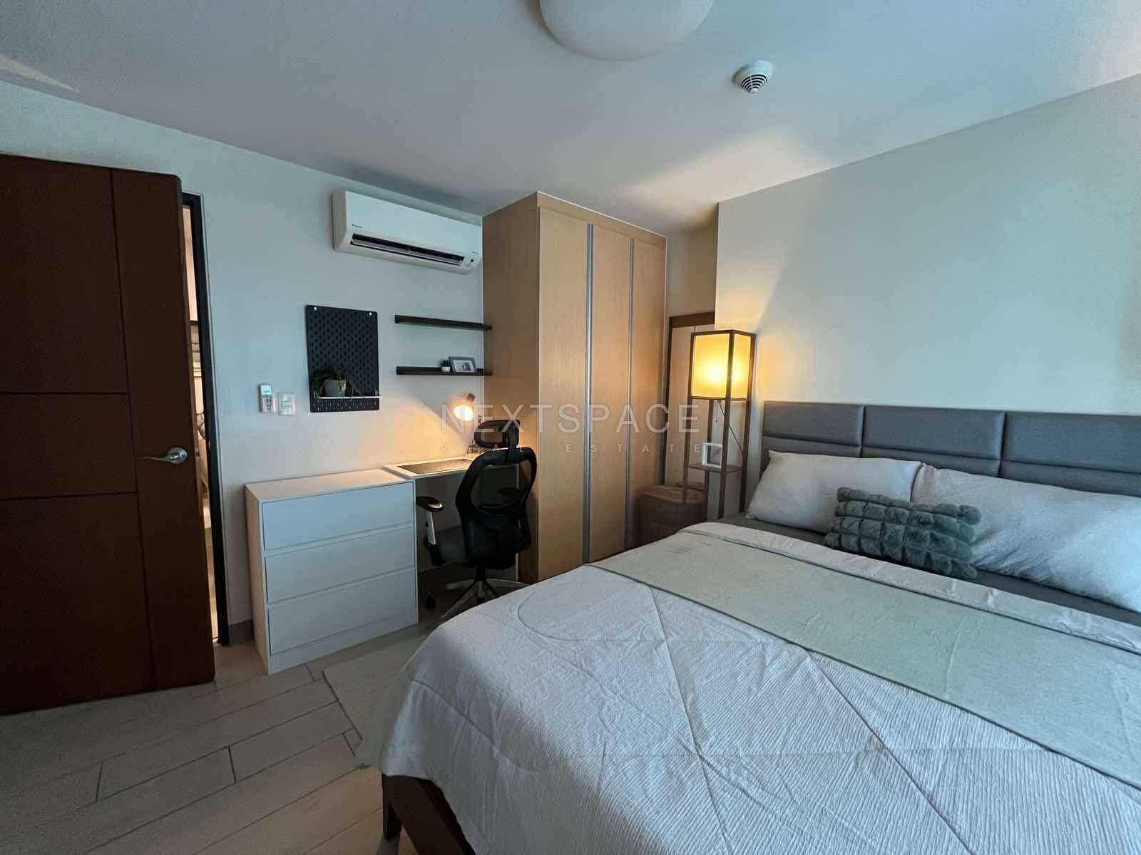 One Uptown Residences Furnished 1BR Unit with Parking FOR LEASE
